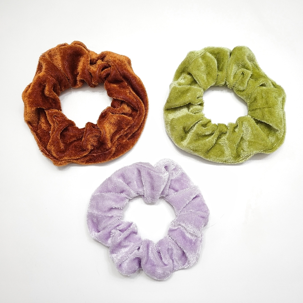 ✨SALE✨ Set of 3 Velvet Scrunchies